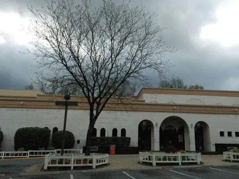 Dar Al-Hijrah Islamic Center building